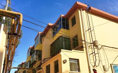 ���a�н��¶ȹ������Y
